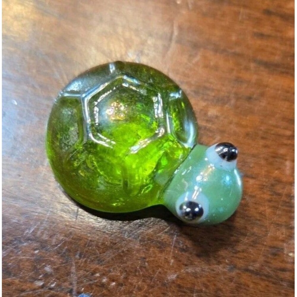 Green Glass Turtle Figurine Miniature Art Glass Animal Lucky Charm Knick Knack